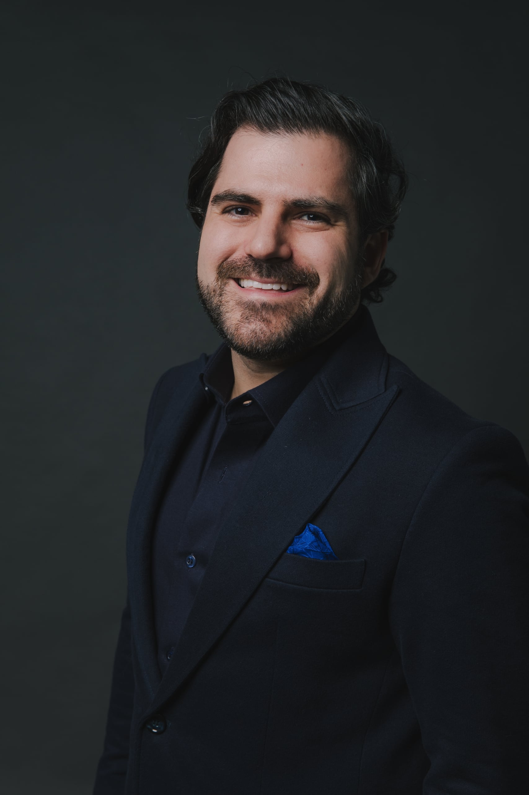 Samuel Pereira no palco do SDA Ao Vivo, Segredos da Audiência, maior evento de tráfego do Brasil